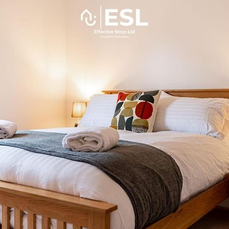 2 Bedroom Terrace Cottage, Parking, 5 Minutes Drive To Royal Shrewsbury Hospital المظهر الخارجي الصورة